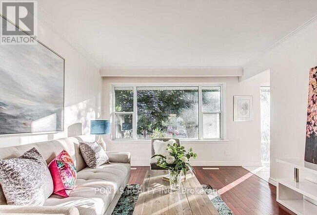 Photo du bâtiment - 14 Dunboyne Ct