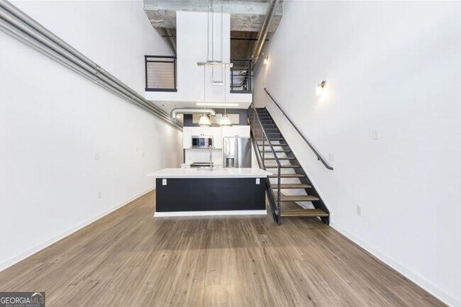 Building Photo - 260 18th St NW