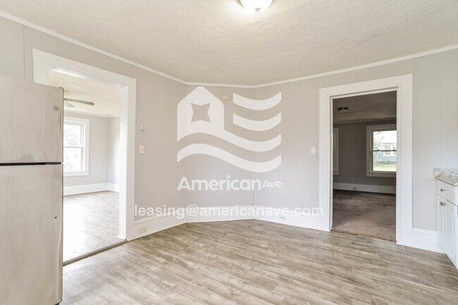 Foto del edificio - 407 S Emerson St