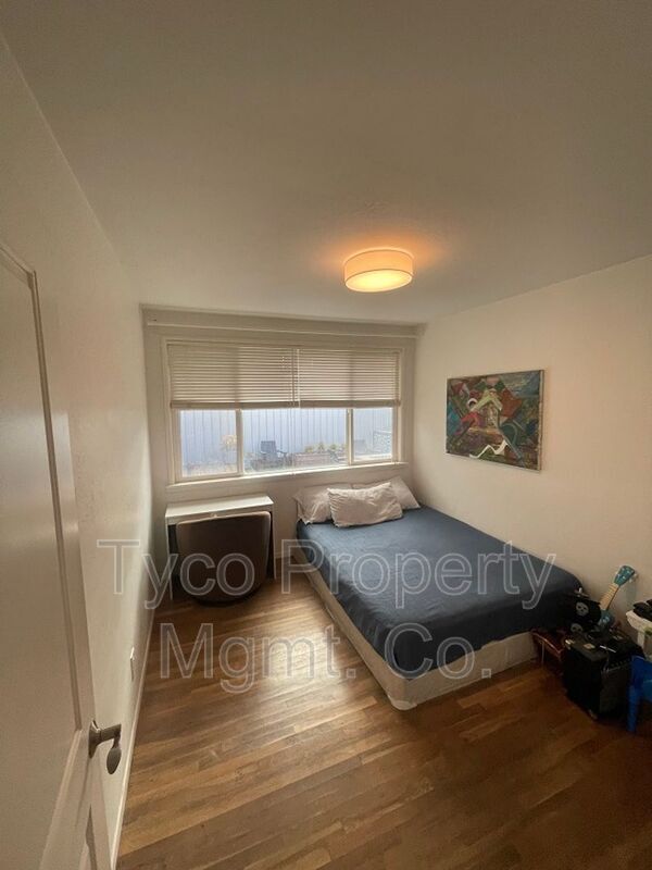 Foto del edificio - 392 Bonito Ave