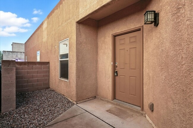 Foto del edificio - Move-In Ready 3 Bed / 2 Bath Home for Rent...