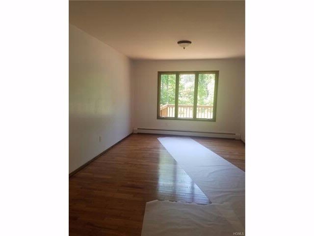 Foto del edificio - 284 Quaker Rd