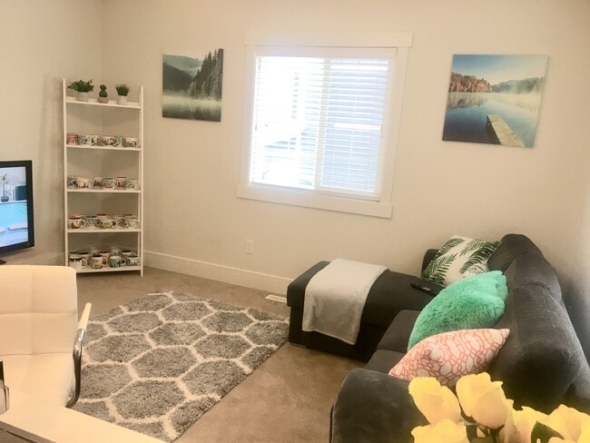 Building Photo - 5525 Conestoga St NW