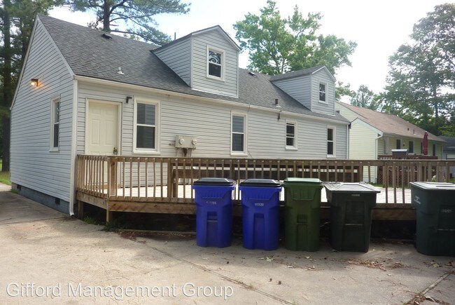Building Photo - 6031 Benton St
