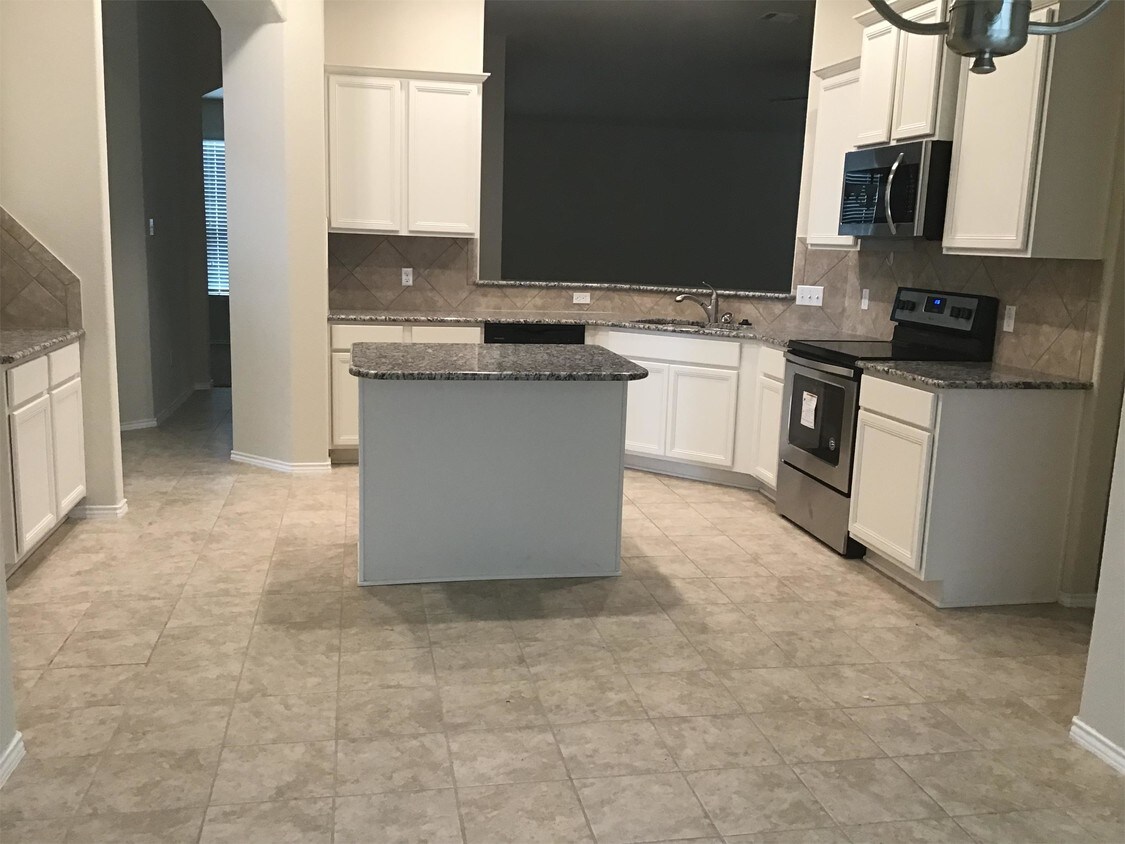 Foto principal - 1218 Iron Glen Dr
