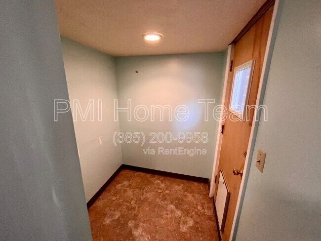 Foto del edificio - 2636 W 5750 S