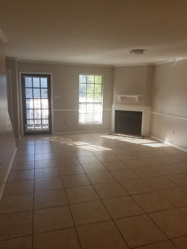 Foto del edificio - 4374 Stumberg Ln
