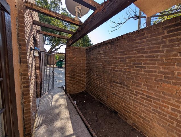 Foto del edificio - 6019 Ridgecrest Rd