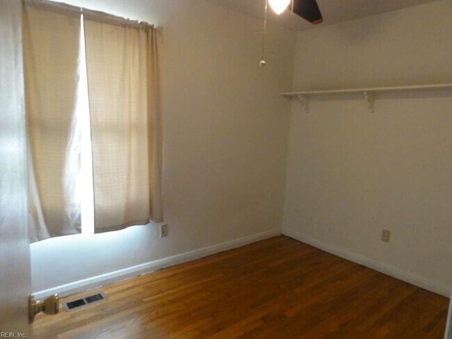 Foto del edificio - 317 Big Bethel Rd