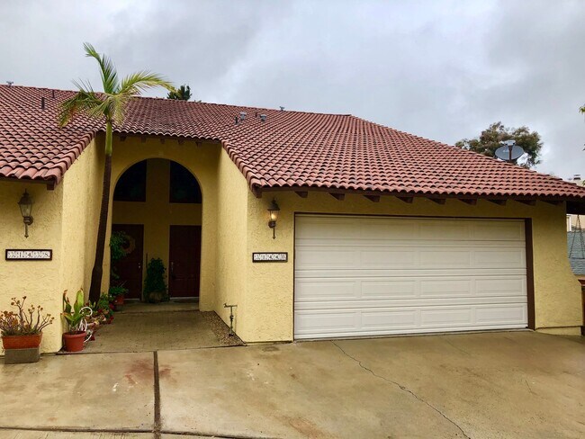 Building Photo - Beautifully Updated & Remodeled Home in Bo...