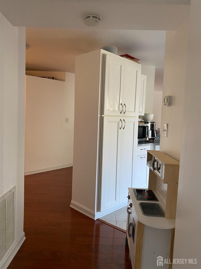 Foto del edificio - 7492 Elm Ct