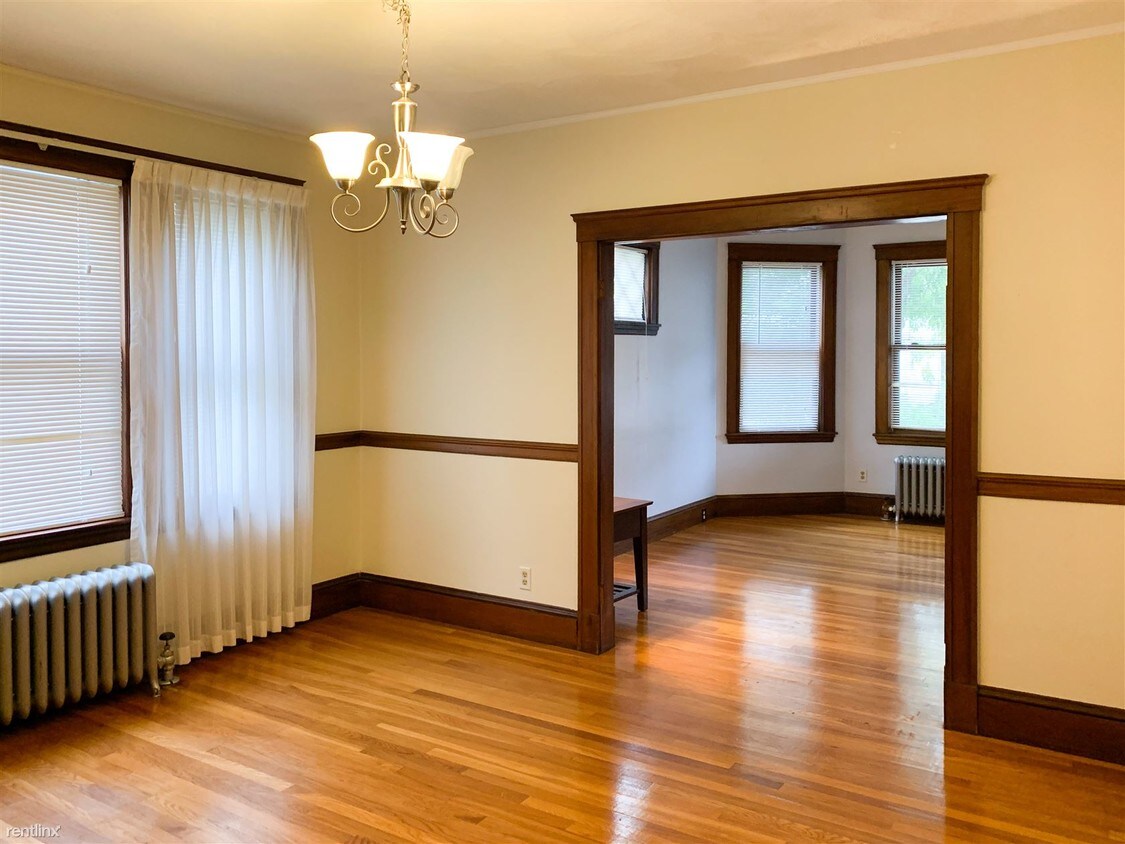 Primary Photo - 2 br, 1 bath Apartment - 45 Upland Rd
