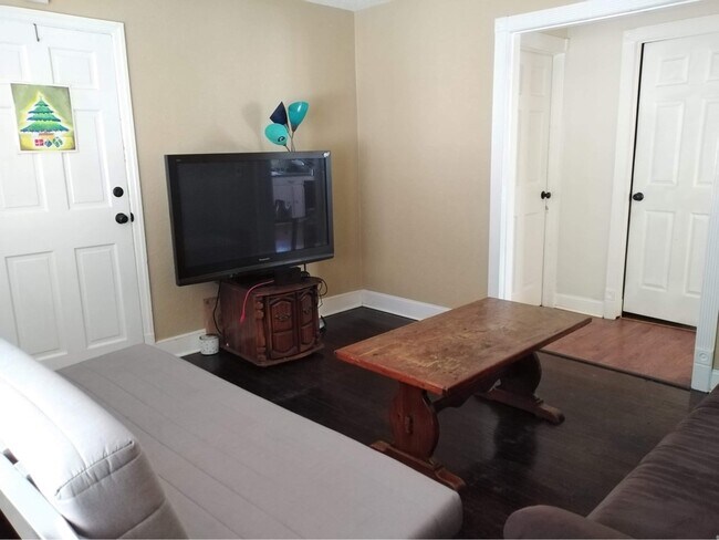 Living Room - 5 Pomeroy Pl