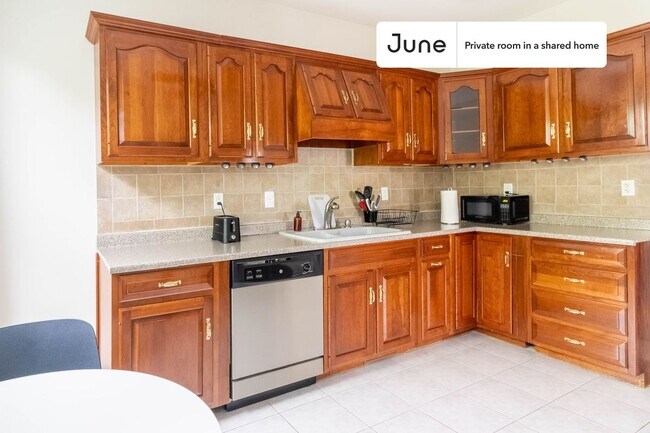 Foto del edificio - Room in Shared 3 bed/1 bath home in Central Square (Cambridge)