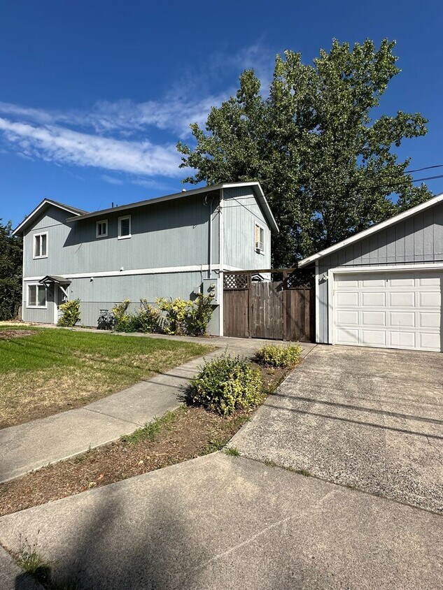 Primary Photo - Homestead