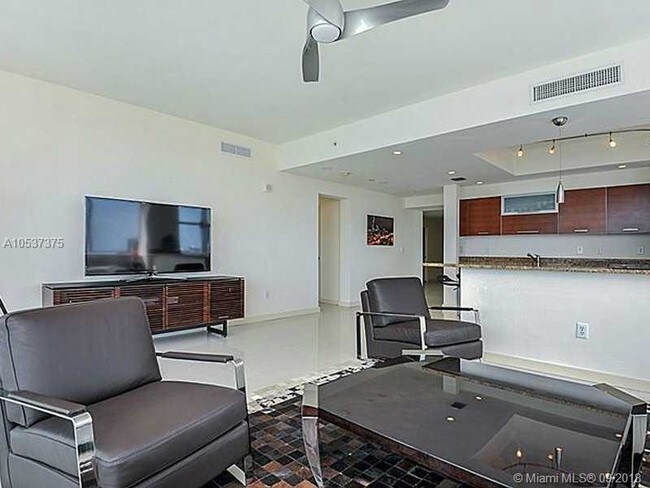 Building Photo - AVENTURA MARINA CONDO