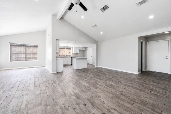 Building Photo - 14315 Swanfield Dr