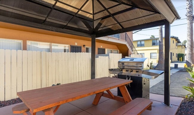 Building Photo - Marine Terrace