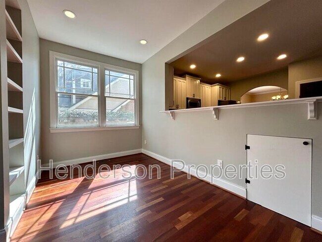 Foto del edificio - 2229 Chesterfield Ave