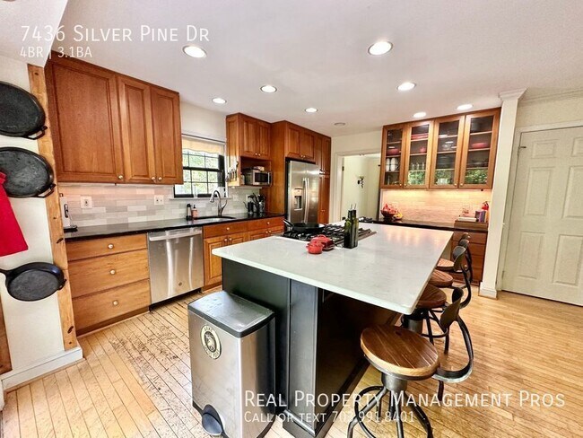 Foto del edificio - 7436 Silver Pine Dr