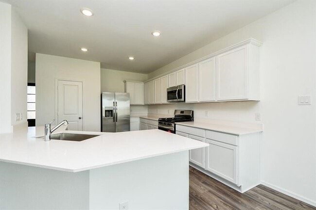 Building Photo - 2932 Tantara Dr