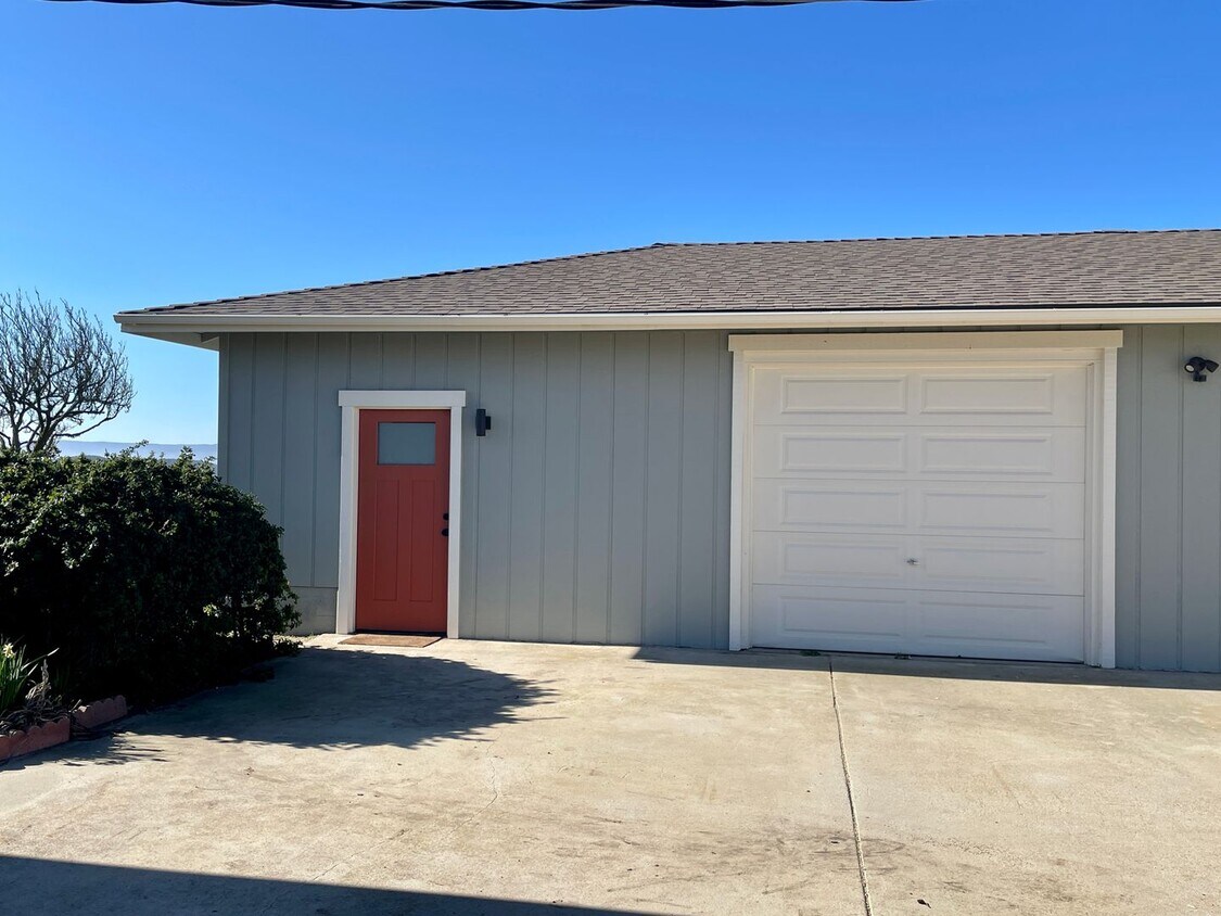Primary Photo - Remodeled Rural Country Studio Apartment w...