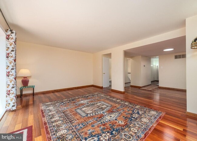 Building Photo - 10544 Eastwind Way