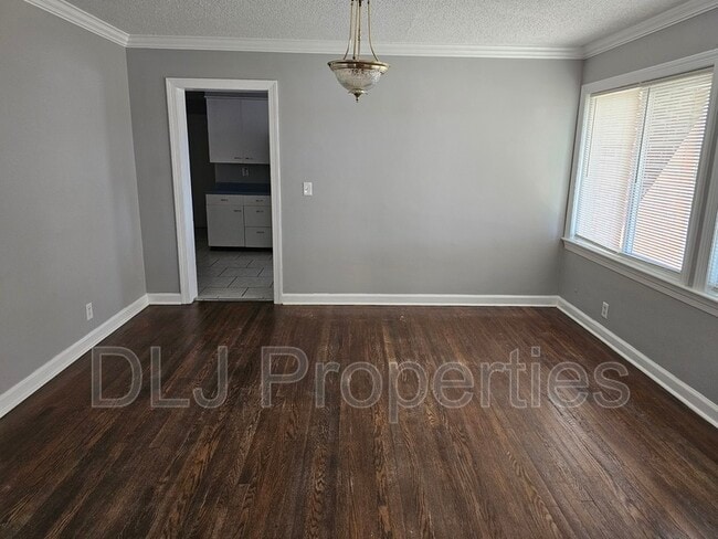 Foto del edificio - 112 E Dumplin Valley Rd
