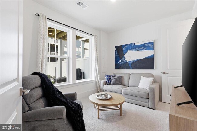 Foto del edificio - 9507 Maidenhair Ave