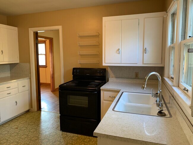 Foto del edificio - 551 Haskins Dr