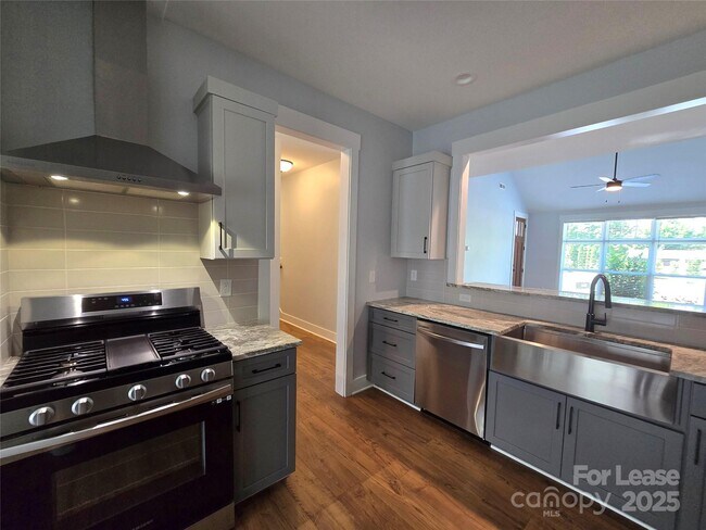 Foto del edificio - 5 Heartleaf Cir