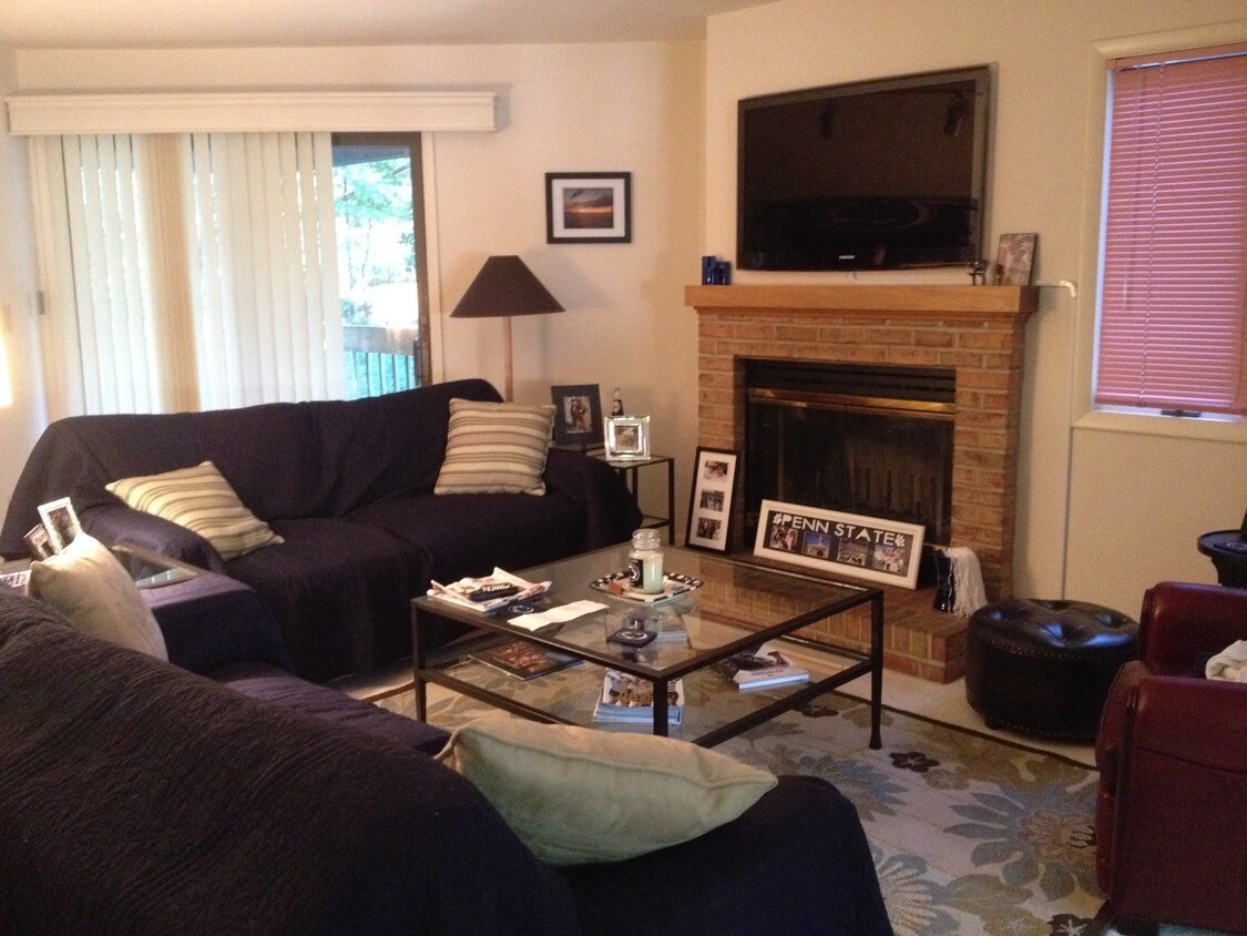 1622 Woodledge Cir, State College, PA 16803 Condo for Rent in State