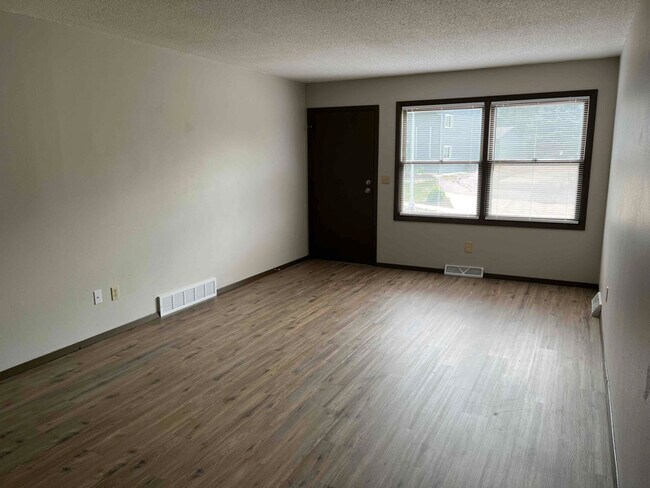 Foto del edificio - 2706 E Pioneer Trail