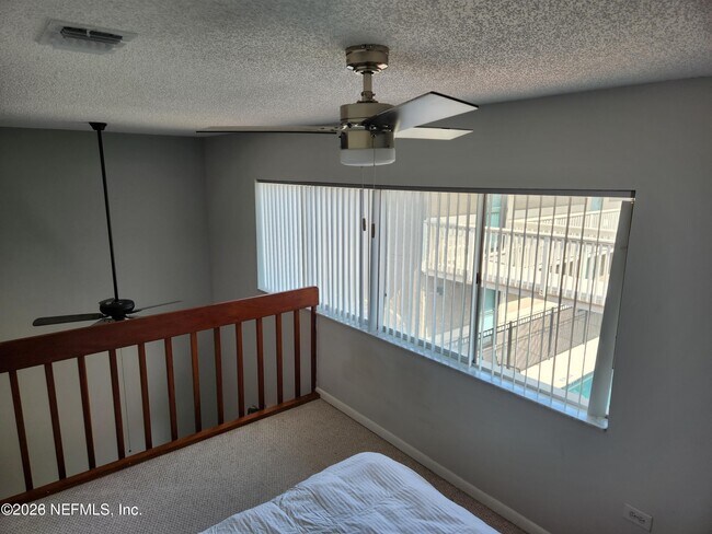 Foto del edificio - 222 14th Ave N