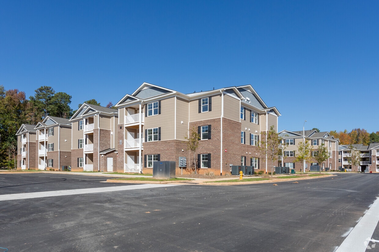 Walnut Trace Apartments 1800 Rock Quarry Rd Raleigh, NC