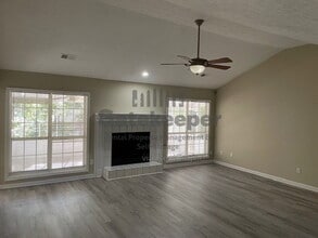 Building Photo - 385 Burch Rd