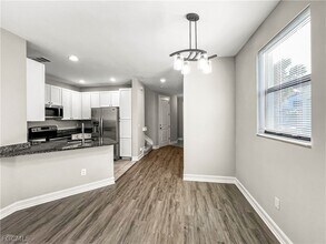 Building Photo - 9452 Montebello Way