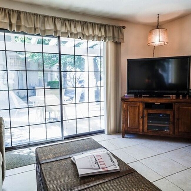 Building Photo - Stylish Palm Springs Oasis with Private Po...
