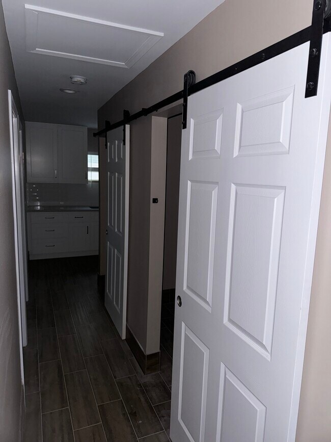 Foto del edificio - 32952 Urban Ave