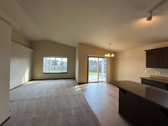 Foto del edificio - 3/2 Radiant Lake Home