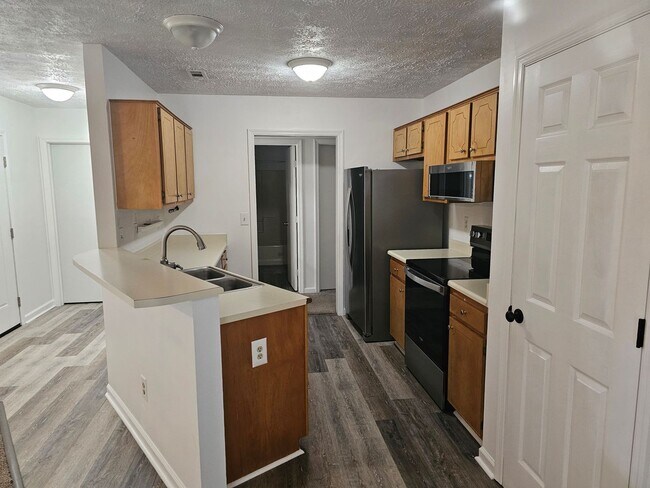 Foto del edificio - Cute 3 bedroom, 2 bath home with garage an...