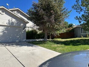 Building Photo - 2230 Desert Village Ct