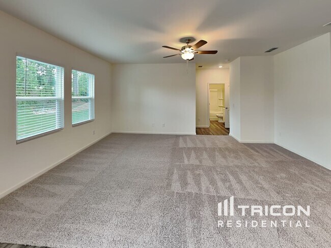 Foto del edificio - 283 Cottontail Ln