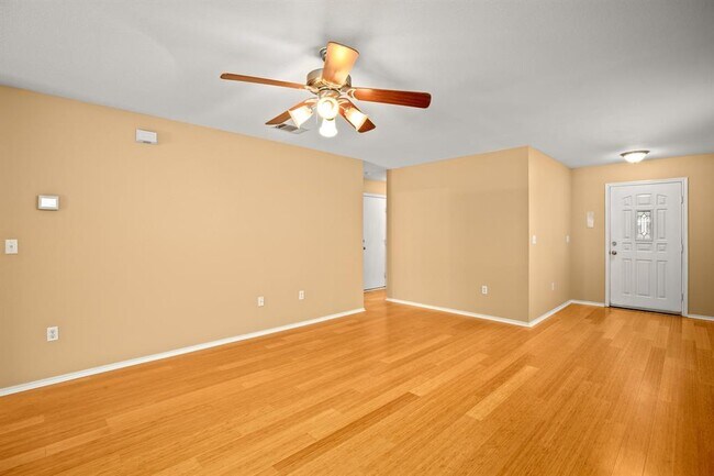 Foto del edificio - 1525 Poppy Seed Ln