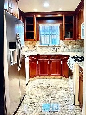 Foto del edificio - 1354 83rd St