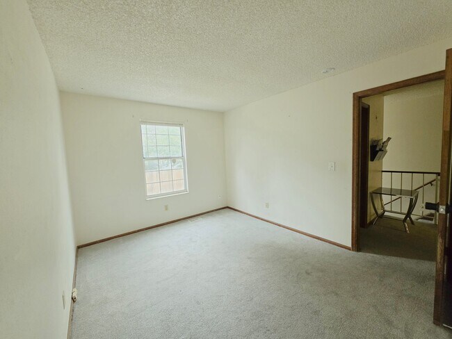 Foto del edificio - 14333 E Warren Pl