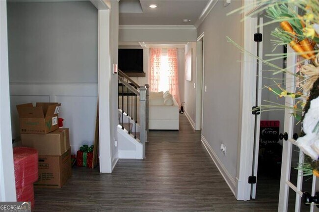 Building Photo - 4656 Silver Oak Dr