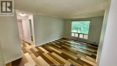 Building Photo - 89 Sheldon Ave