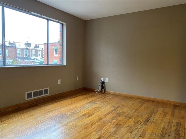 Foto del edificio - 2121 St Leo St