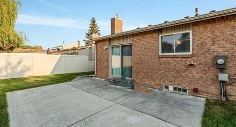 Building Photo - 44284 Suffolk Ct